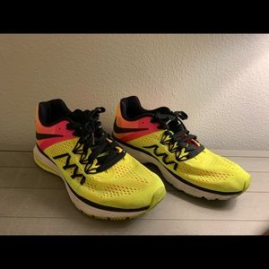 Nearly New Nike Zoom WInflo 3 (Size 8)